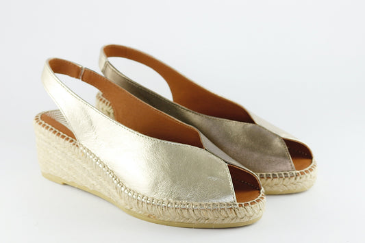 'Samira' in Metallic