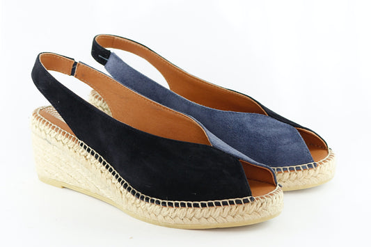 'Samira' in Blue