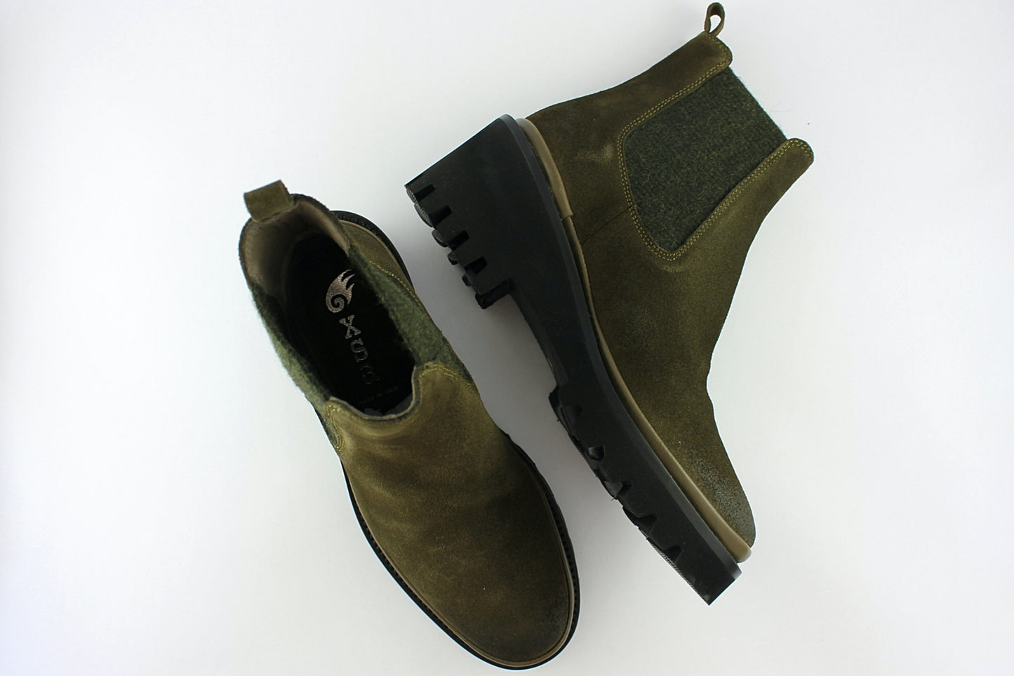 'London' in Olive