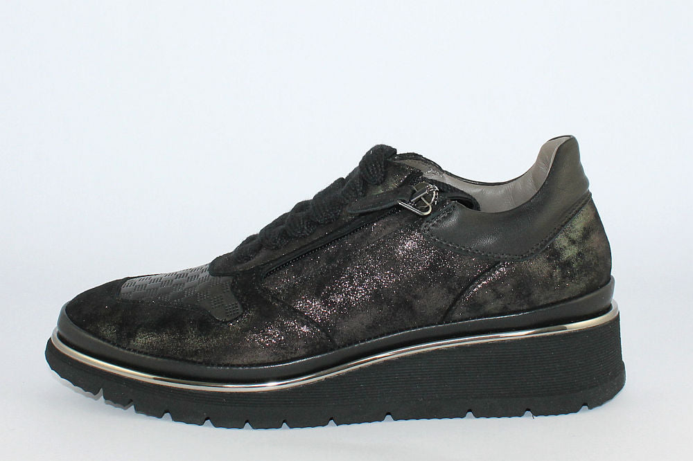 'Anna' Shimmer Black Matt Leather Trainer With Zip