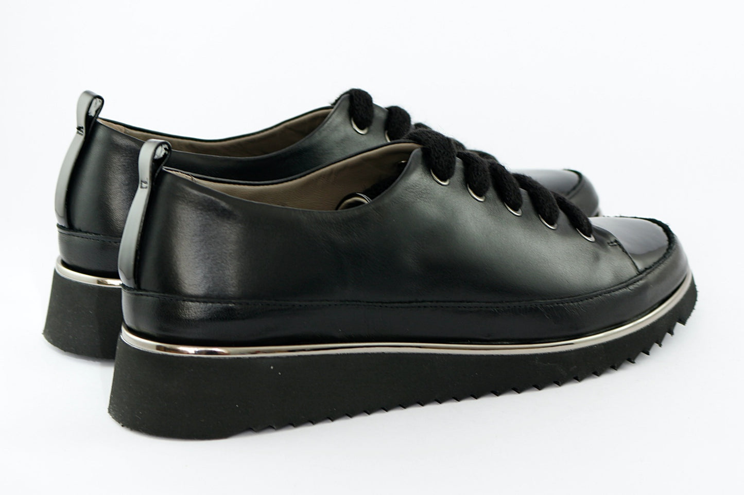 'Claudia' Patent in Black