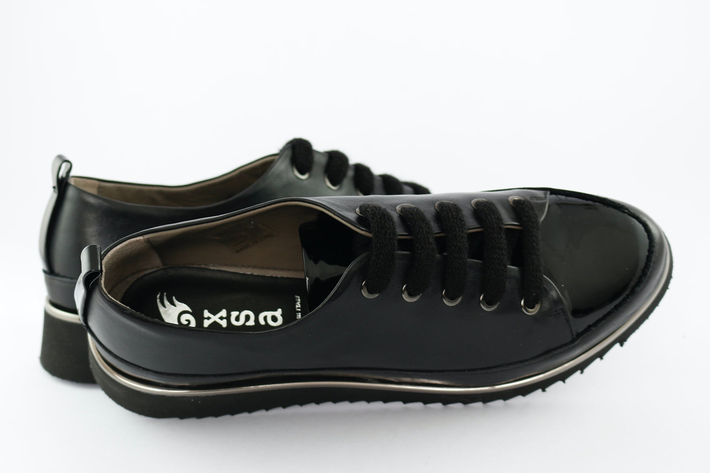 'Claudia' Patent in Black