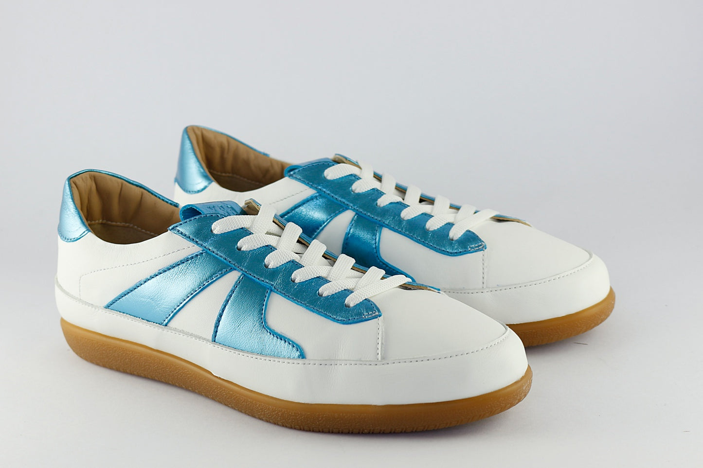 'Simona' in Azure Blue