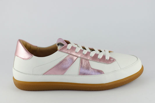 Simona Pink
