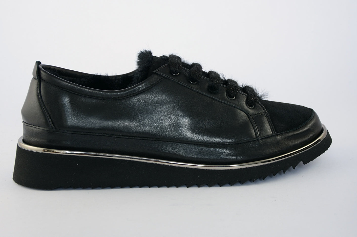 'Sofia' Sheepskin in Black