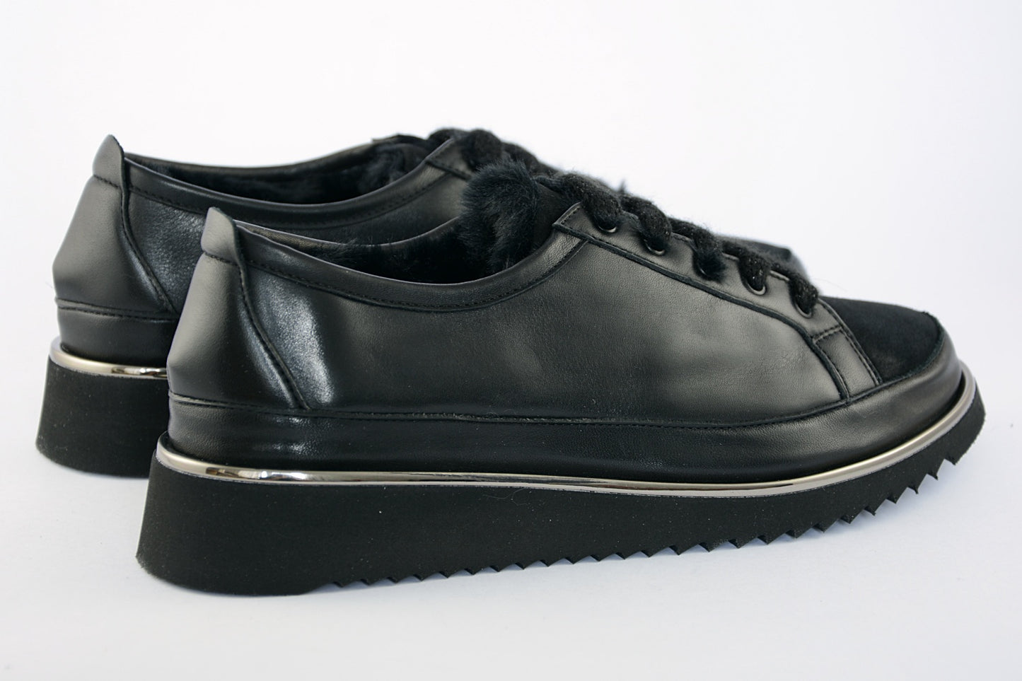 'Sofia' Sheepskin in Black
