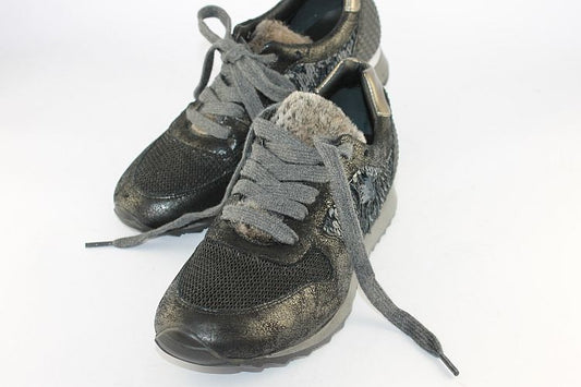 Sequin Trainer